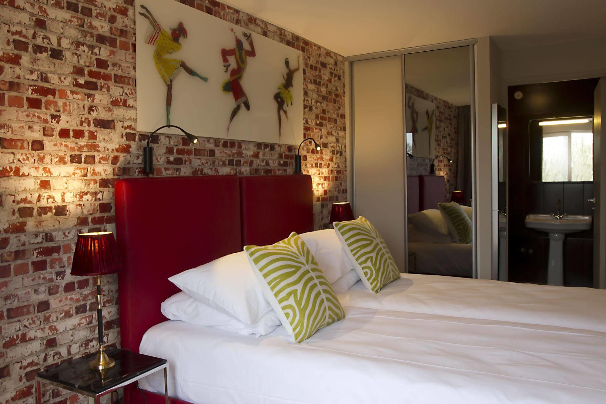 Boutique Hotel Valezieux Рошкорбон Екстериор снимка