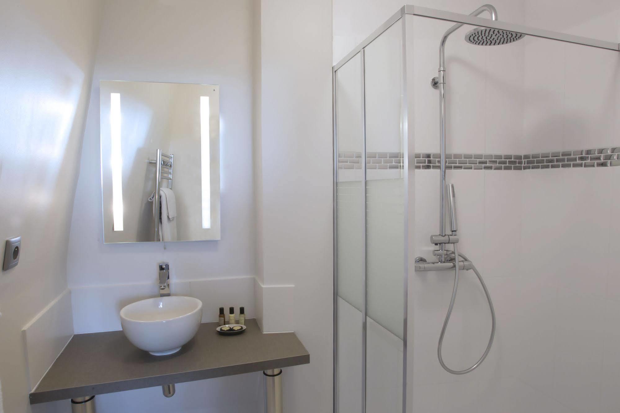 Boutique Hotel Valezieux Рошкорбон Екстериор снимка