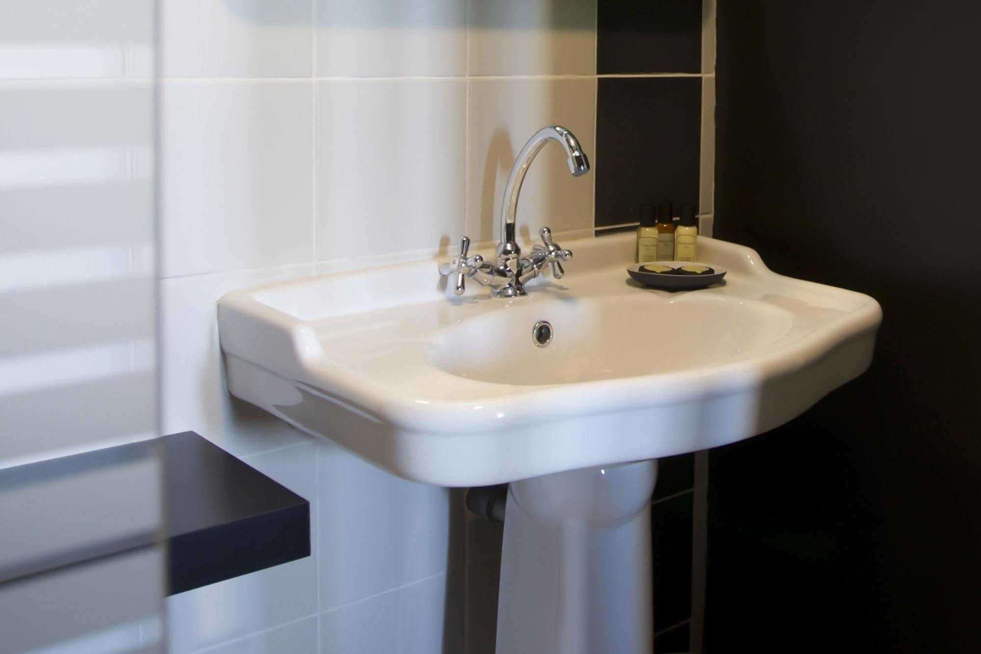 Boutique Hotel Valezieux Рошкорбон Екстериор снимка
